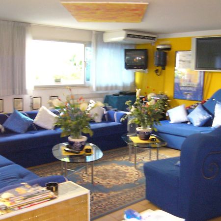 Hotel Giumer Rimini Eksteriør billede